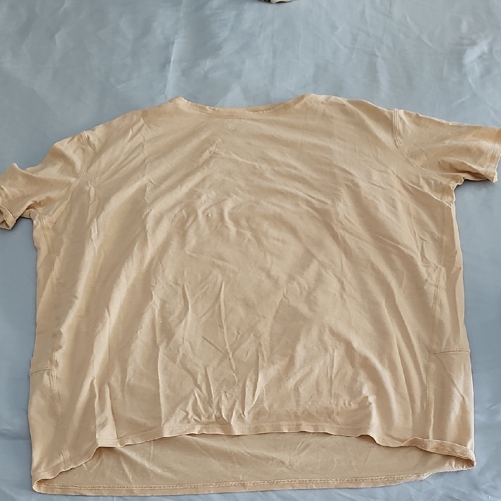 Lululemon Casual Beige Women's Top Oversized